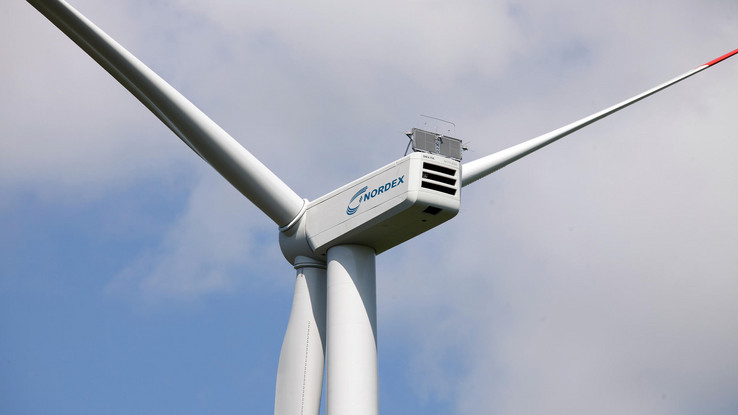 Up to 500 sensors are installed in a single wind turbine. Cabling is therefore becoming increasingly complex.